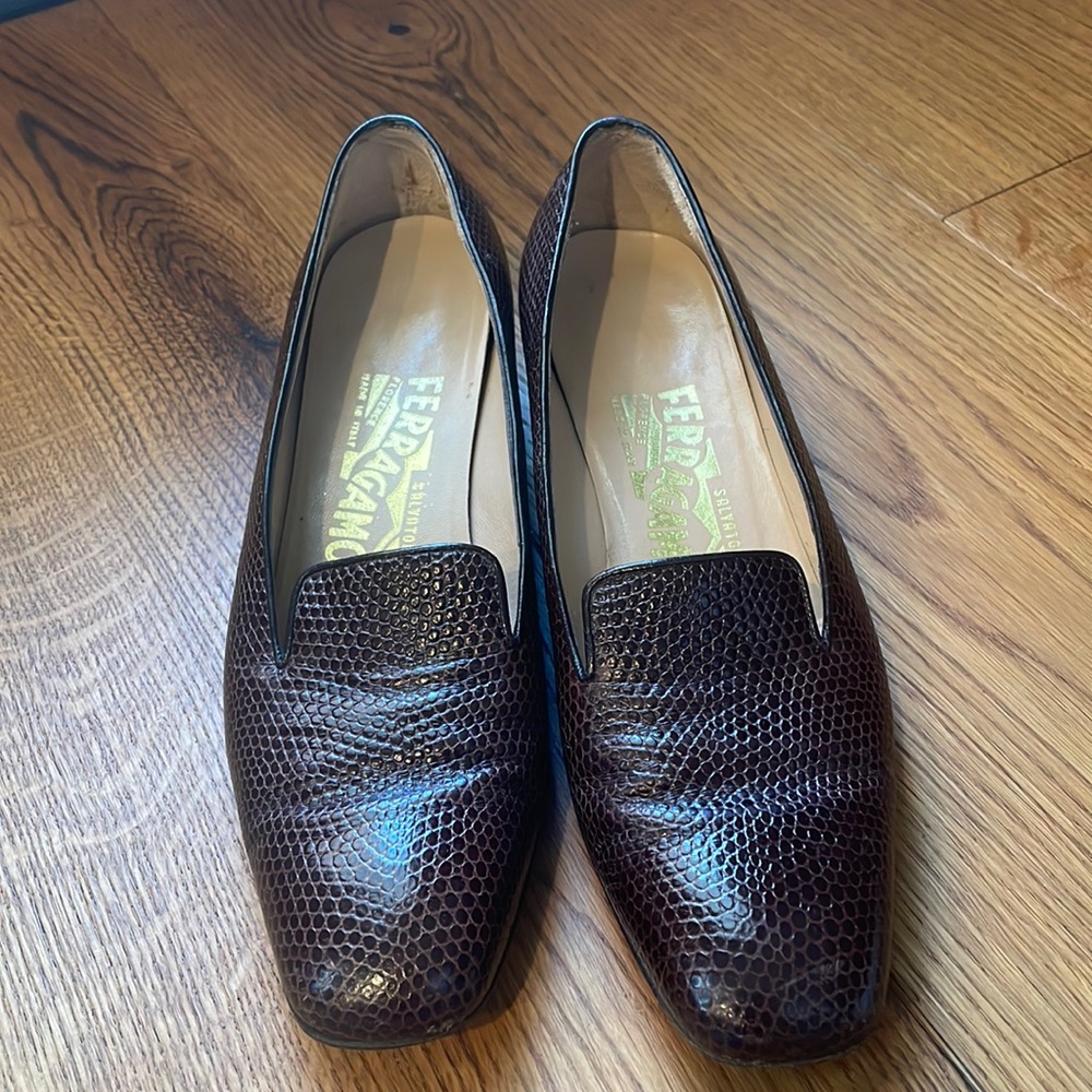 💟VTG Salvatore Ferragamo textured brown leather loafers,excellent condition, 6B